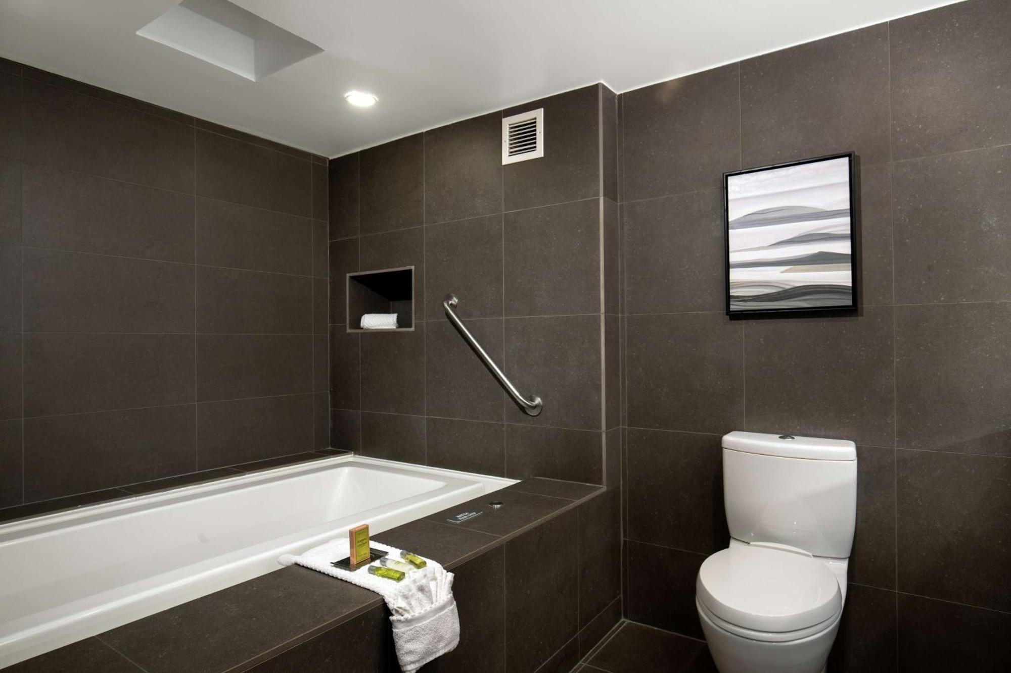 Hotel DoubleTree by Hilton Monrovia - Pasadena Area Exterior foto